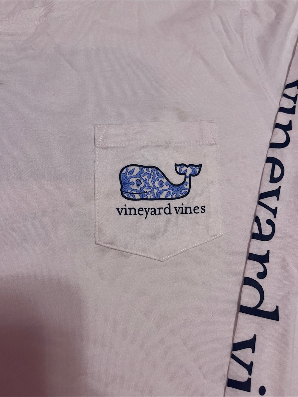 Vineyard Vines White Long Sleeve Pocket Tee with blue Whale - Picture 2 of 6